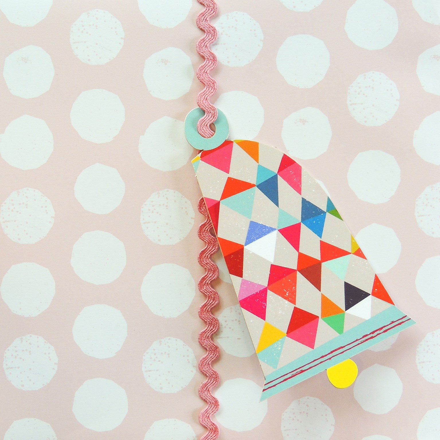 TG09 bells gift tags