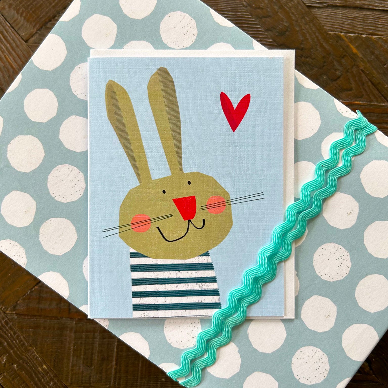AL05 mini blue bunny card