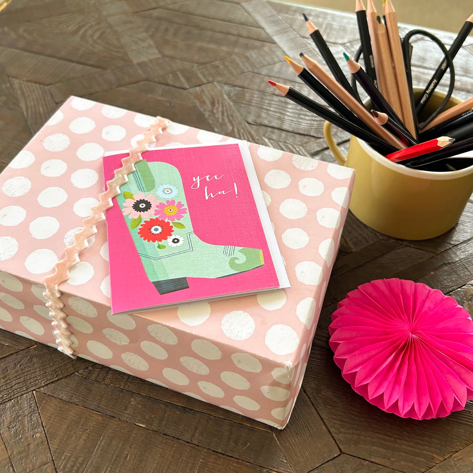 AL38 mini cowboy boots card