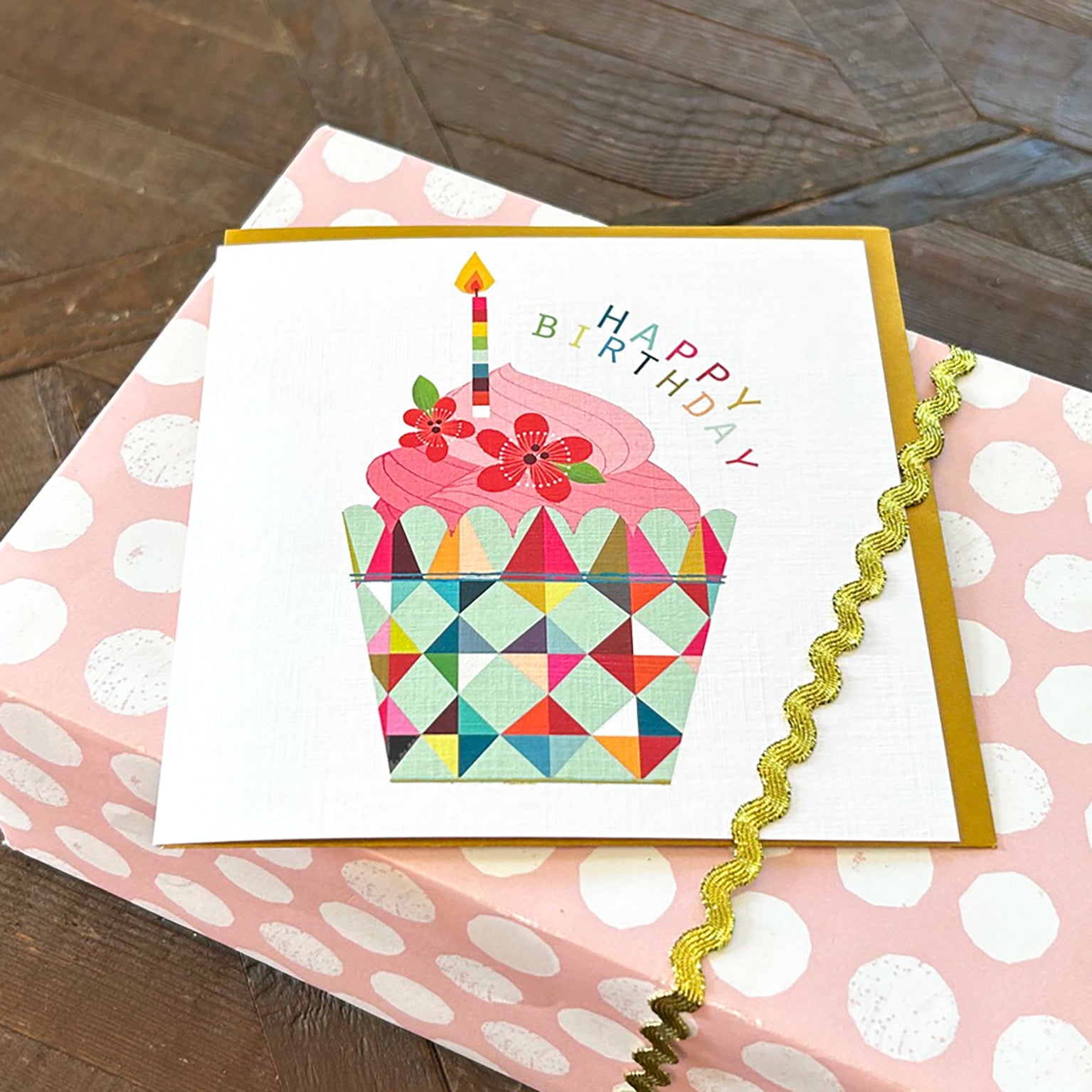 CC00 cupcake happy birthday card