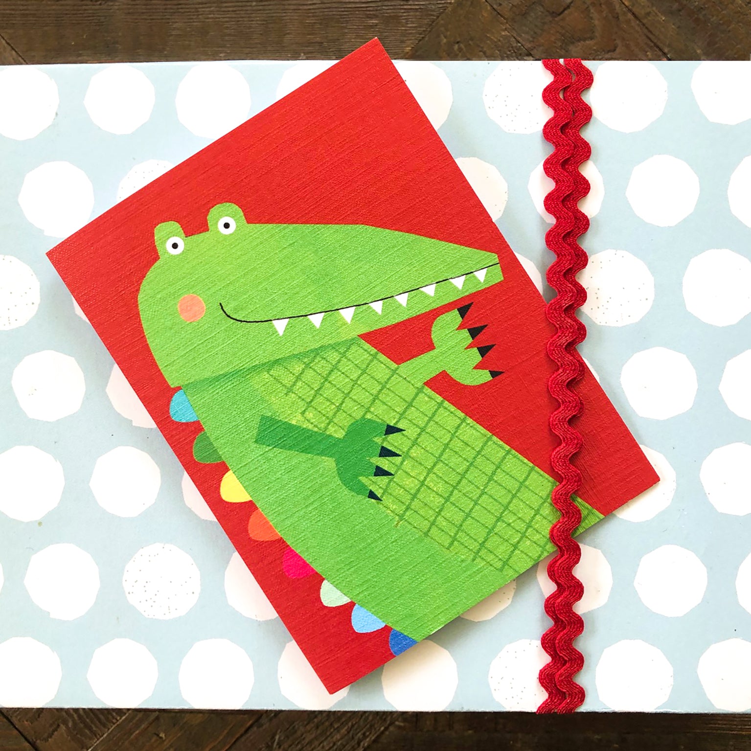 KAB16 mini crocodle greetings card