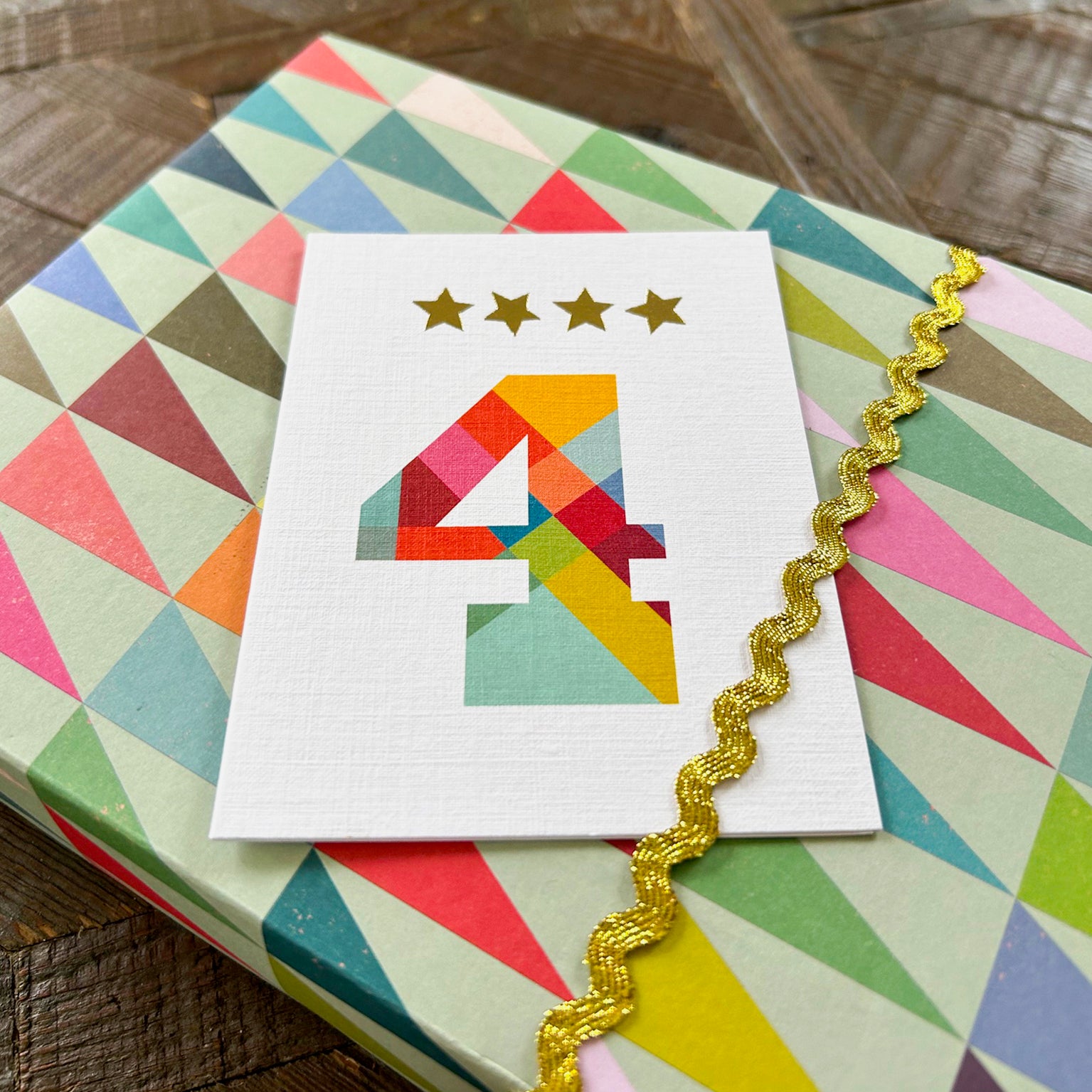 KTW04 mini gold star number four card