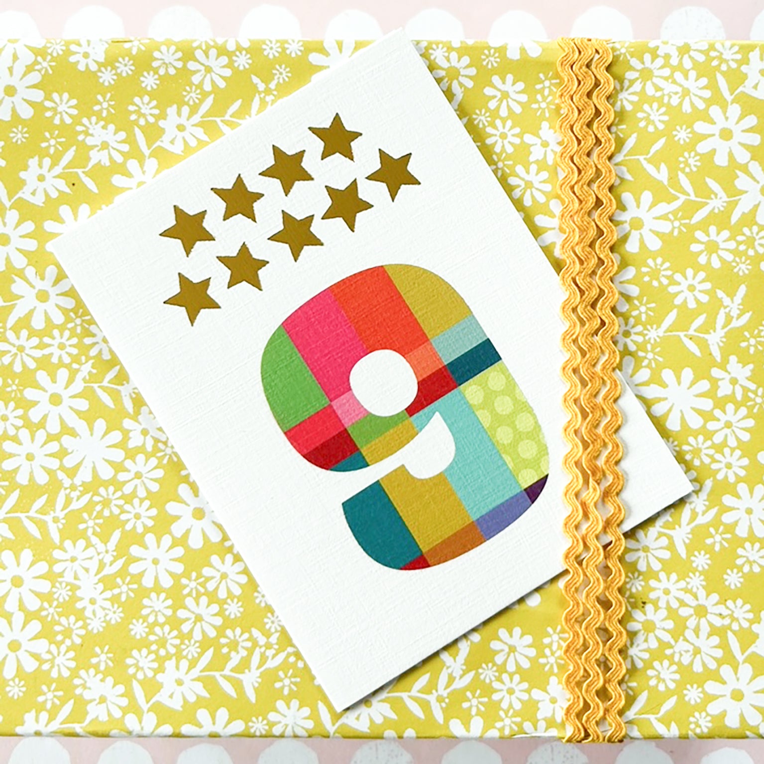 KTW09 mini gold star number nine card