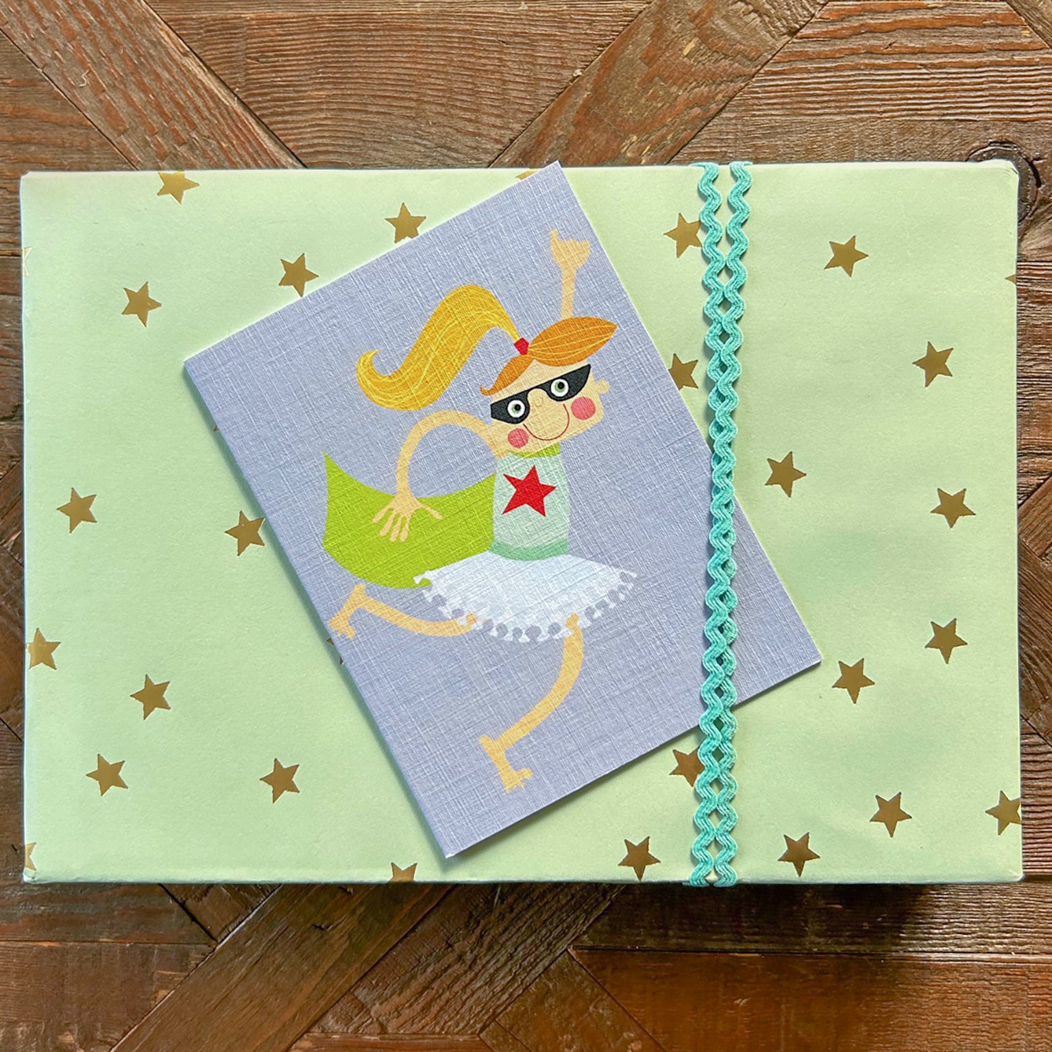 KTW54 mini super hero girlie card