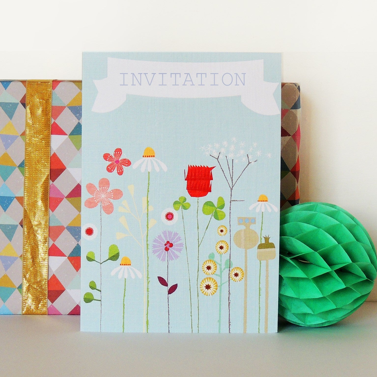 PFL01 personalised daisies and clover card
