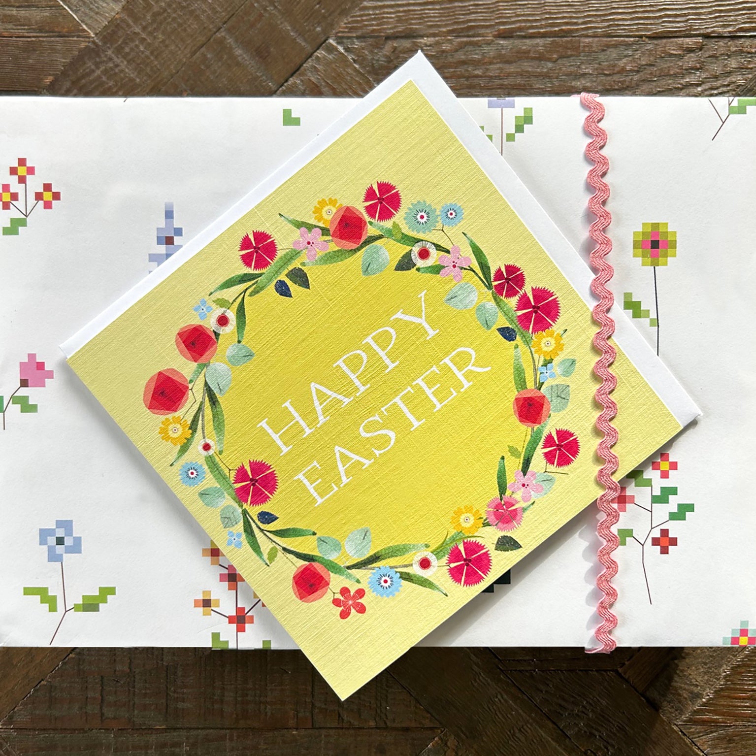 SP04 happy Easter greetings card