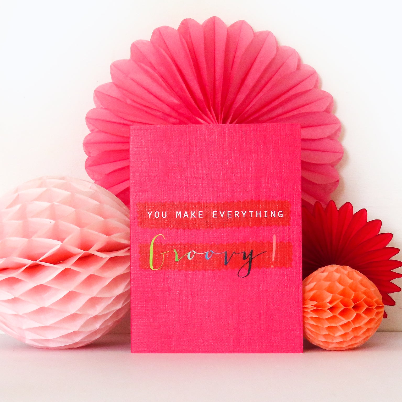 TW446 mini groovy greetings card