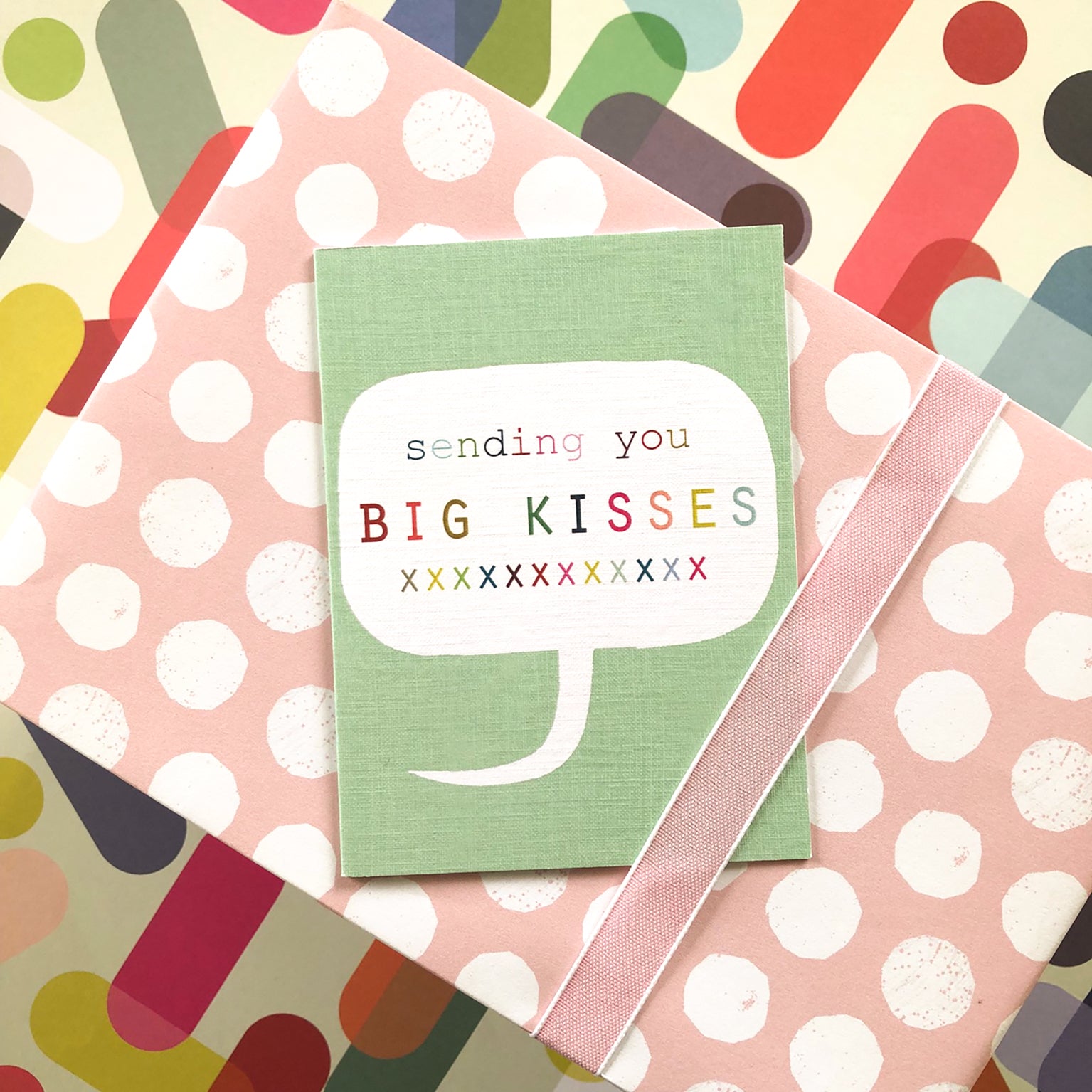 TWB30 mini big kisses card