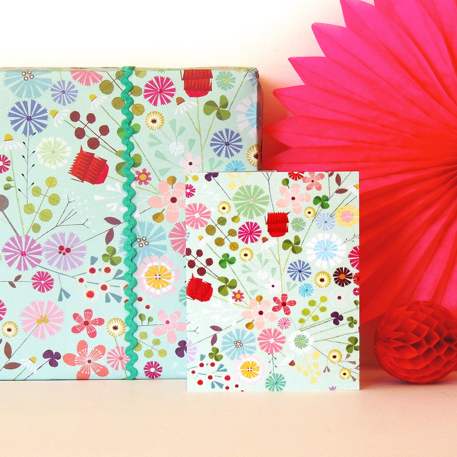WTW98 mini floral greetings card