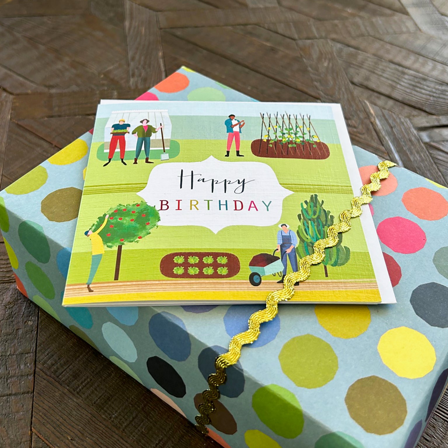 HB12 gardening happy birthday card