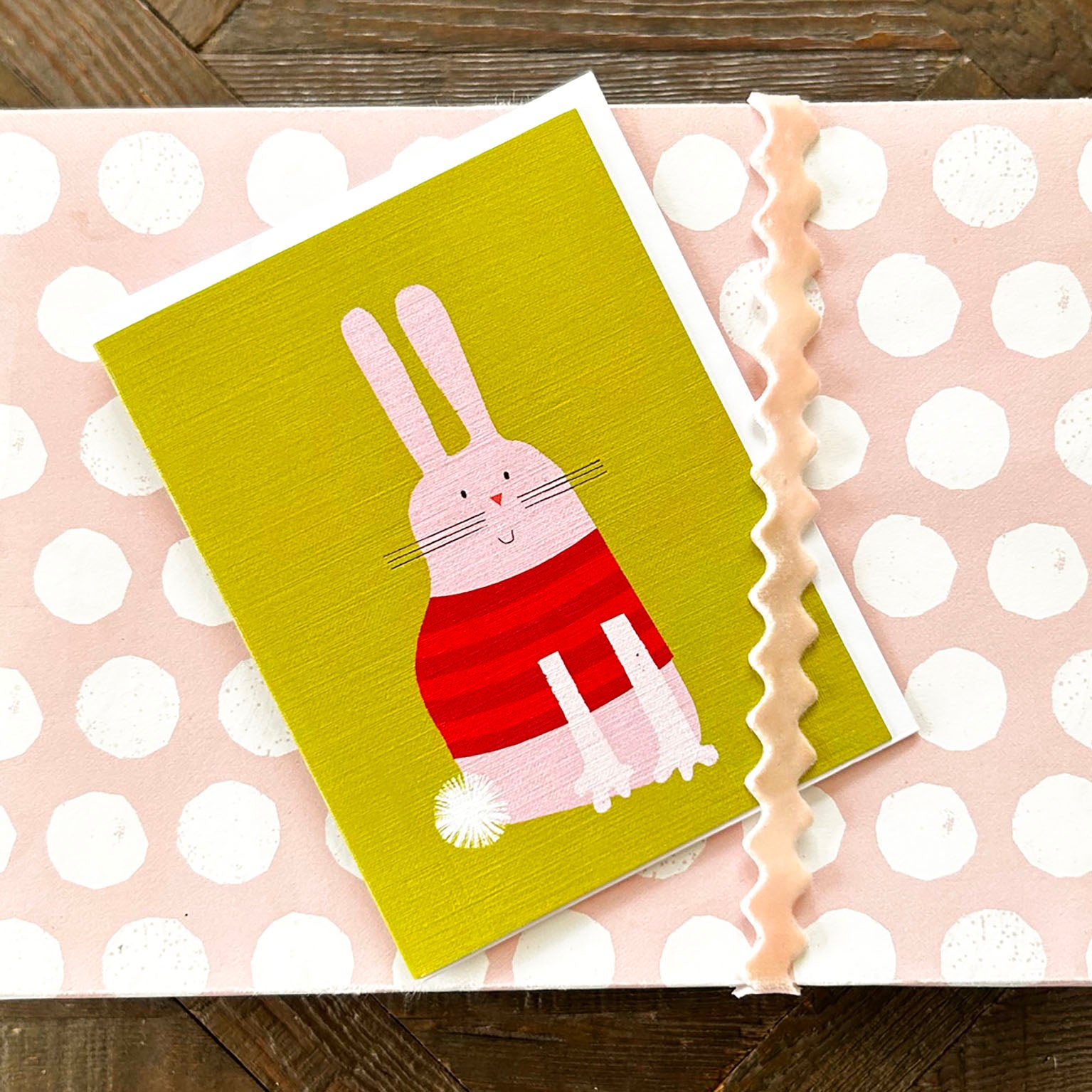 KAB33 mini bunny greetings card