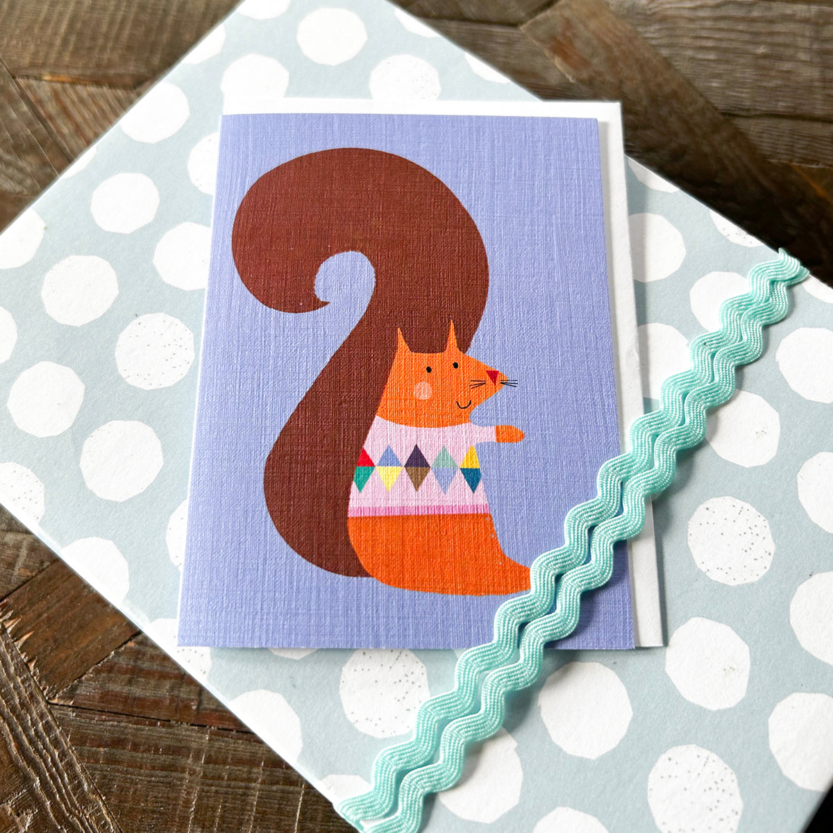 KAB46 mini squirrel greetings card