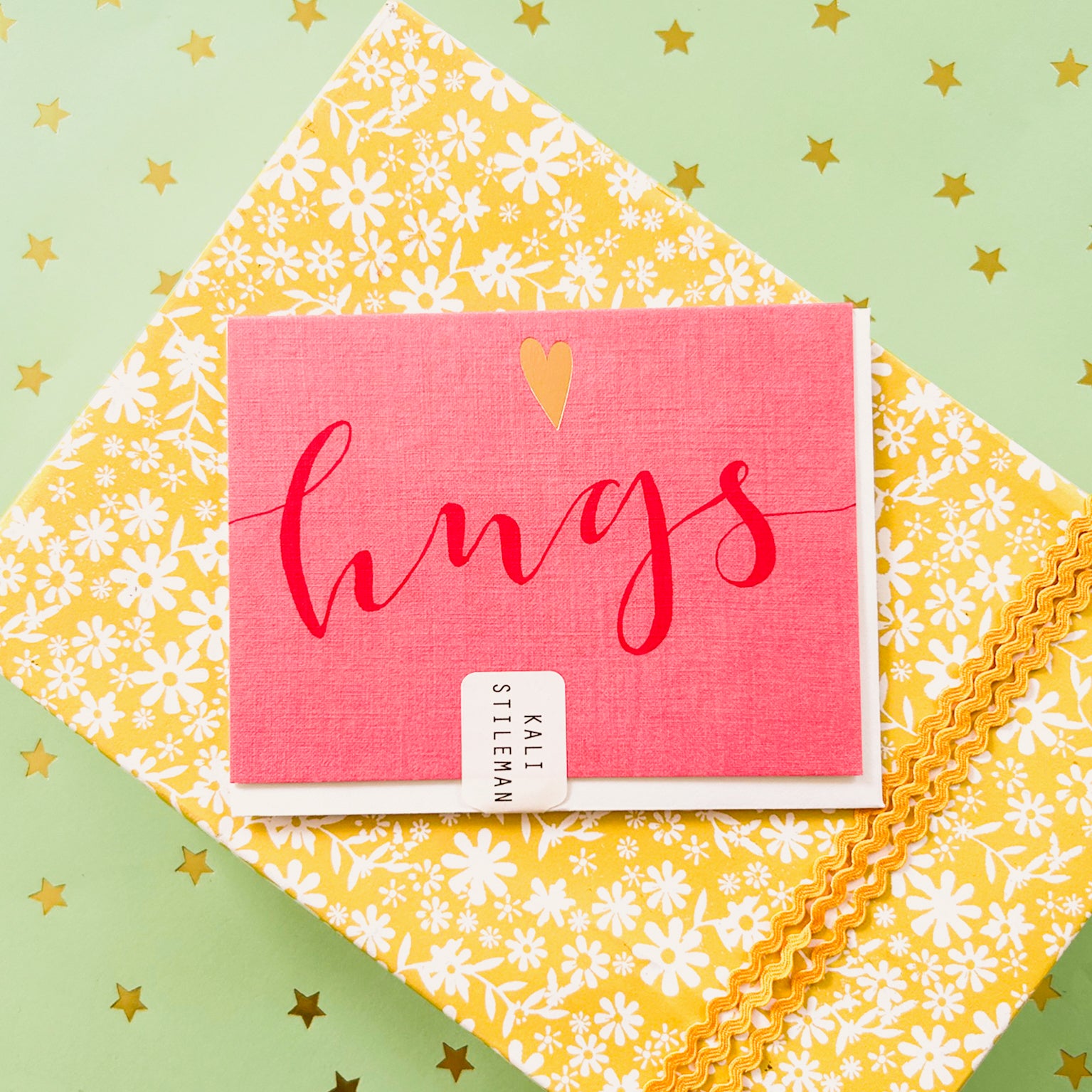 KBW23 mini gold foiled hugs card
