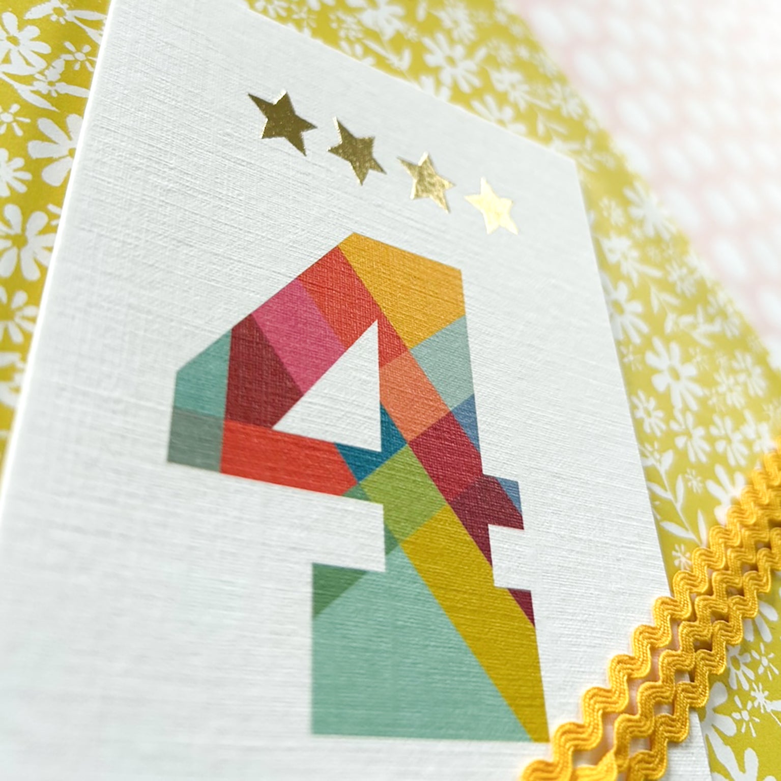 KTW04 mini gold star number four card