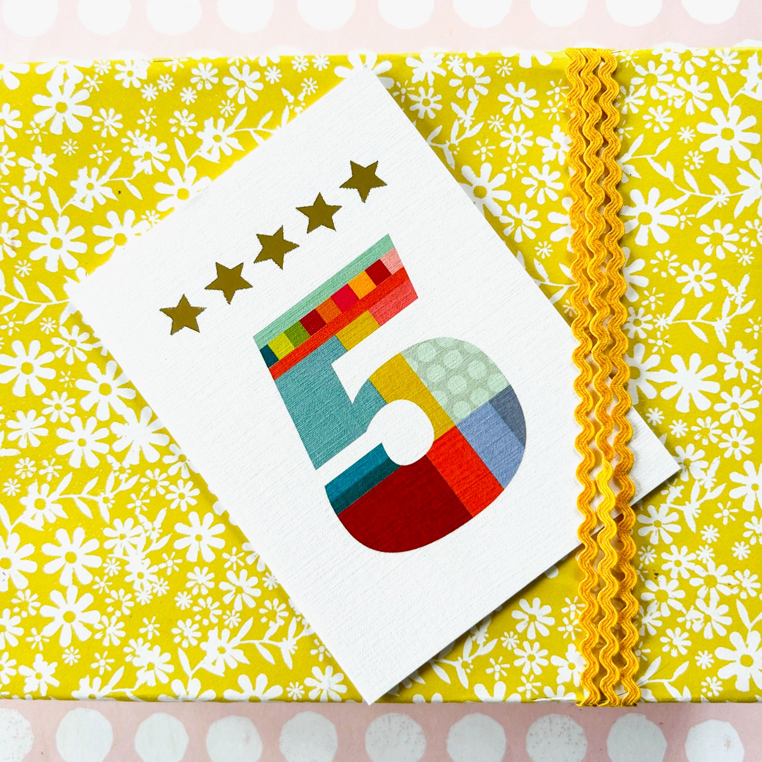 KTW05 mini gold star number five card