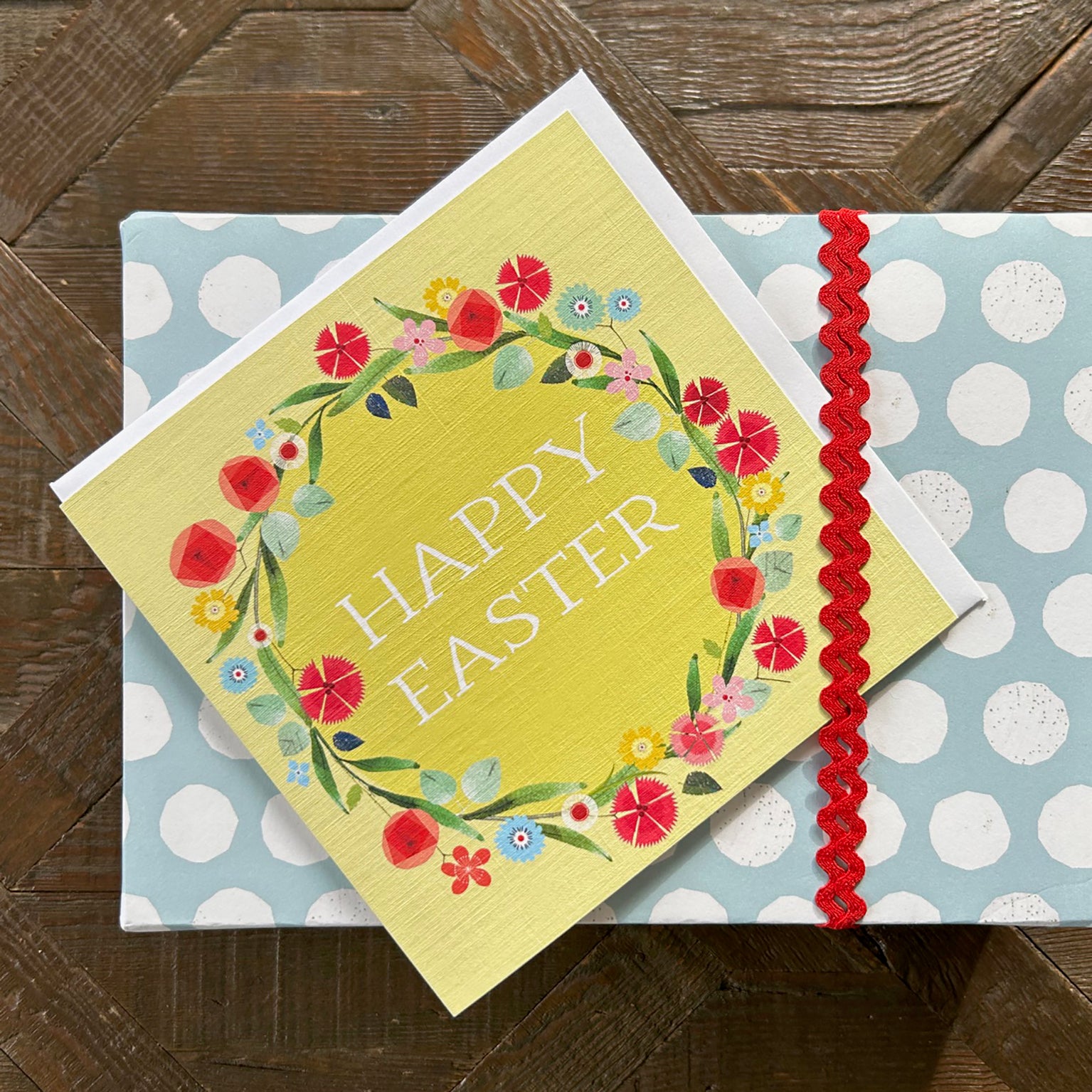 SP04 happy Easter greetings card