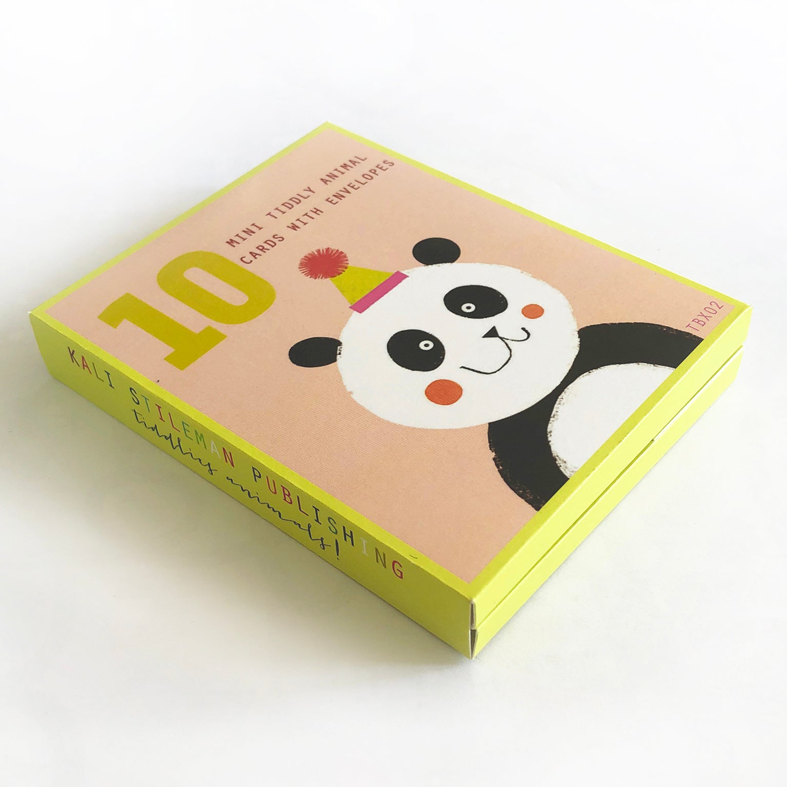 TBX02 mixed mini animals box