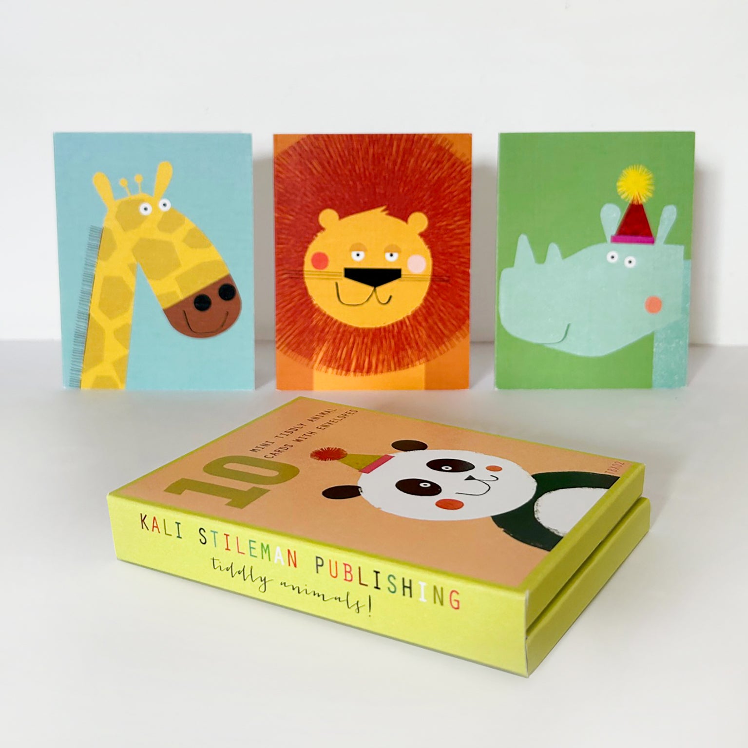 TBX02 mixed mini animals box