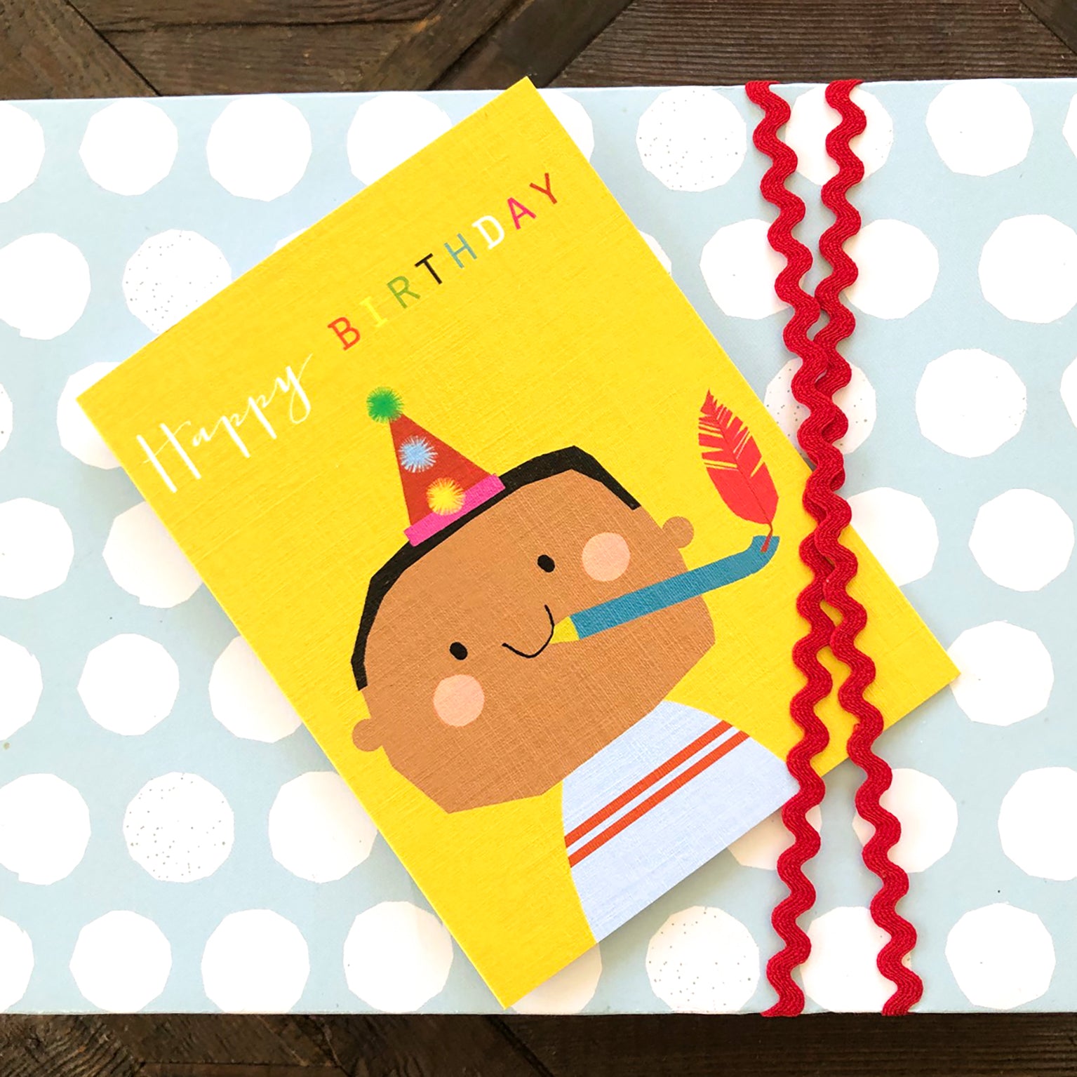TMC02 mini party horn birthday card