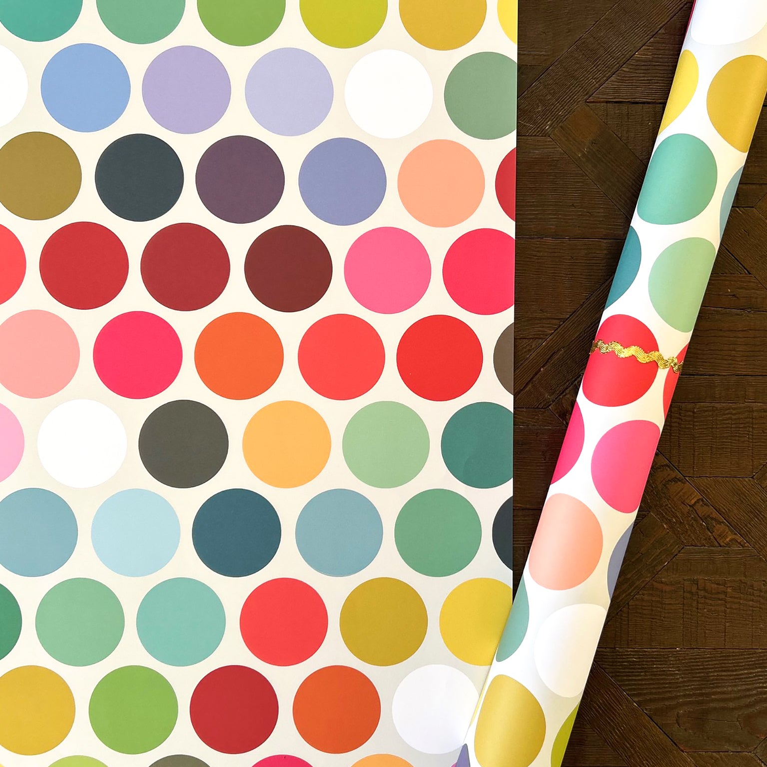 WP138 bauhaus spot wrapping paper